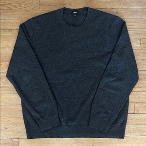 Uniqlo 100% cashmere crewneck sweater, charcoal grey, size L